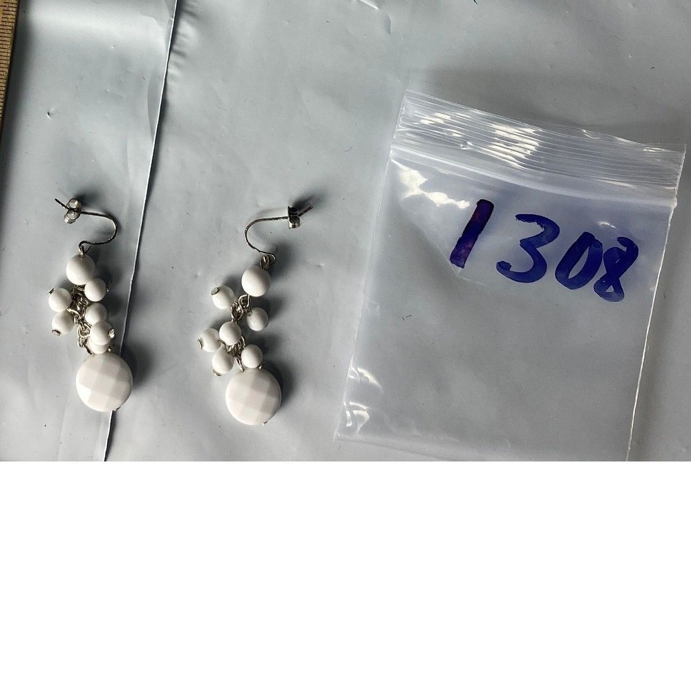 White Beaded Cluster Dangle Earrings Vintage‎ Style